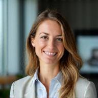 Ritratto professionale di Elara Bianchi